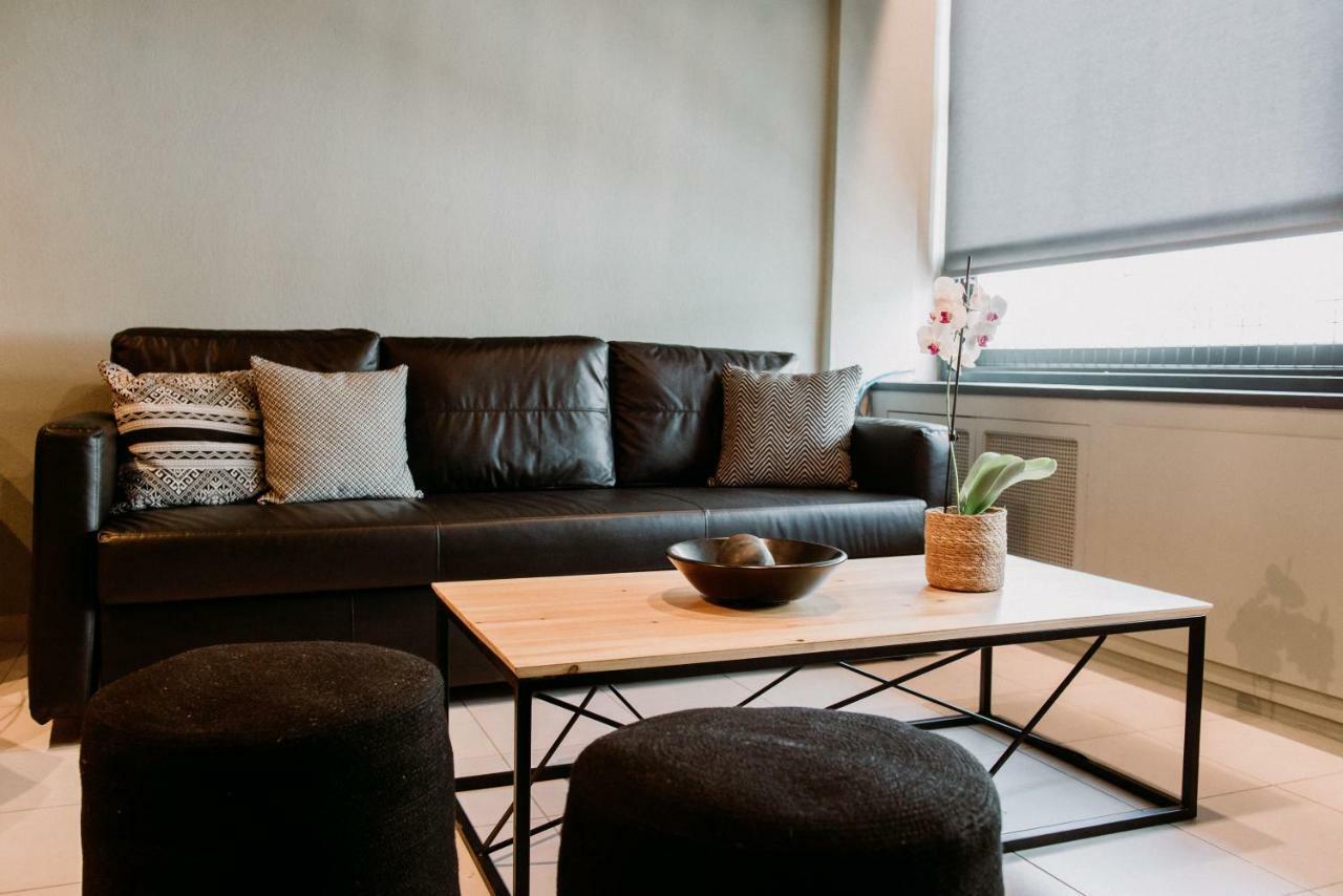 Luxury Living Apartment *